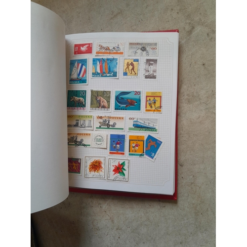 210 - Stamps : a multithematic collection on SG Avon leaves lightly mounted , approx 100 pages in clean co... 