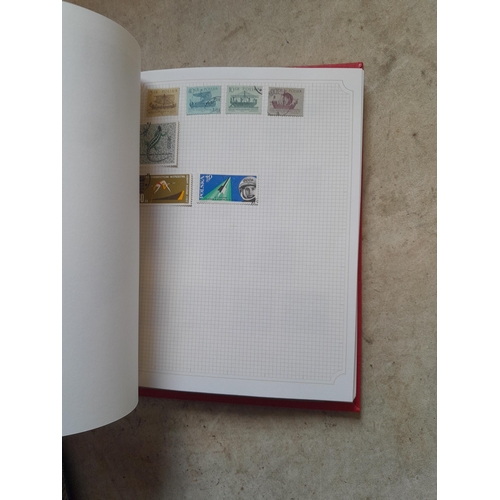 210 - Stamps : a multithematic collection on SG Avon leaves lightly mounted , approx 100 pages in clean co... 