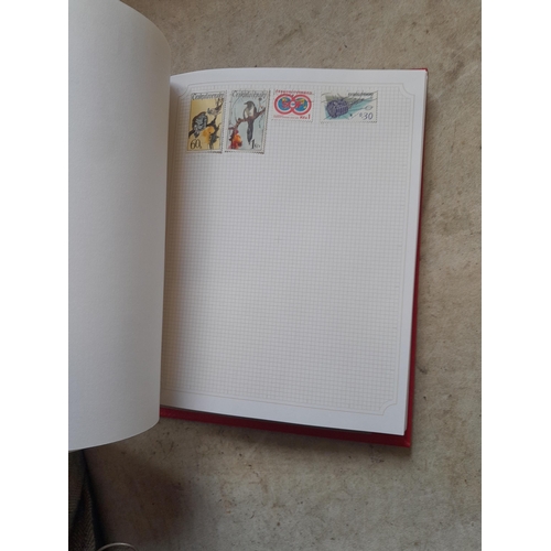 210 - Stamps : a multithematic collection on SG Avon leaves lightly mounted , approx 100 pages in clean co... 