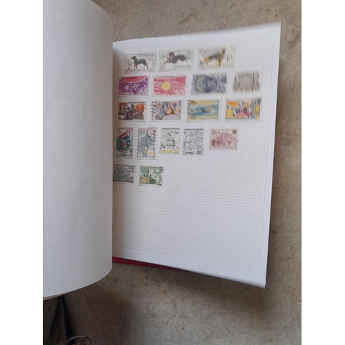 210 - Stamps : a multithematic collection on SG Avon leaves lightly mounted , approx 100 pages in clean co... 