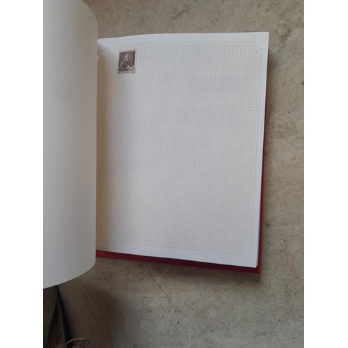 210 - Stamps : a multithematic collection on SG Avon leaves lightly mounted , approx 100 pages in clean co... 