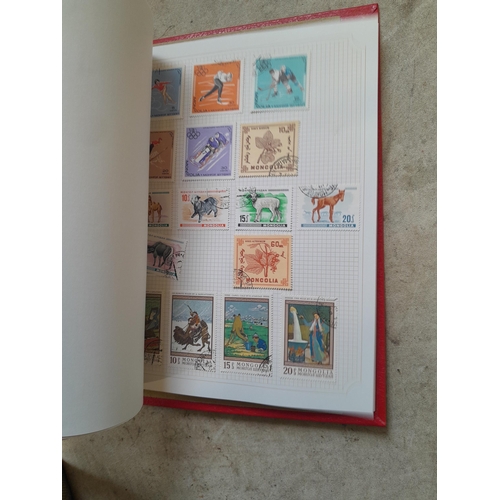 210 - Stamps : a multithematic collection on SG Avon leaves lightly mounted , approx 100 pages in clean co... 