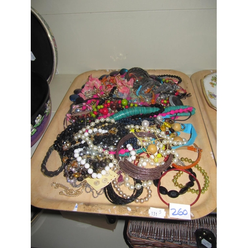 260 - Tray of Costume Jewellery.