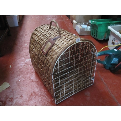 138 - Wicker Pet Carry Basket.