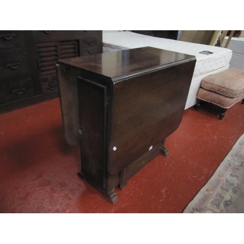 538a - Oak Drop Leaf Table with Cupboard Either End.