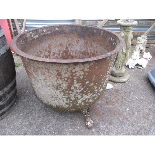 651 - Large Cast Iron Cauldron on Outstretched Feet - Some cracks.