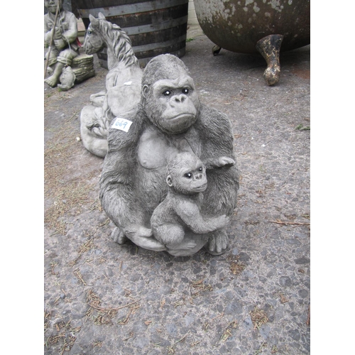 669 - Concrete Gorilla & Baby Garden Figure.