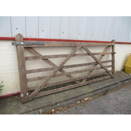 672 - 10ft Solid Wooden Farm Gate.