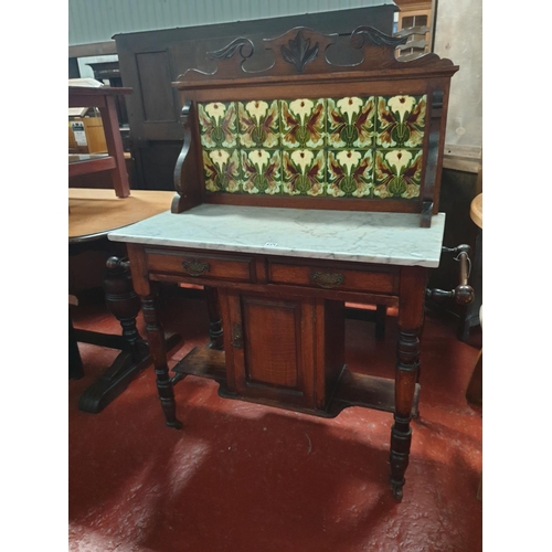 Lot 559       