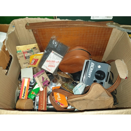 62 - Box of Vintage Cameras & Accessories.