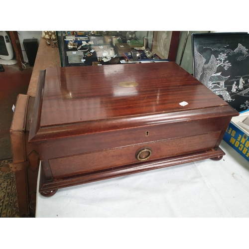 221 - Stunning Mahogany Canteen of Viners Cutlery with Lift Lid and Under Drawer.