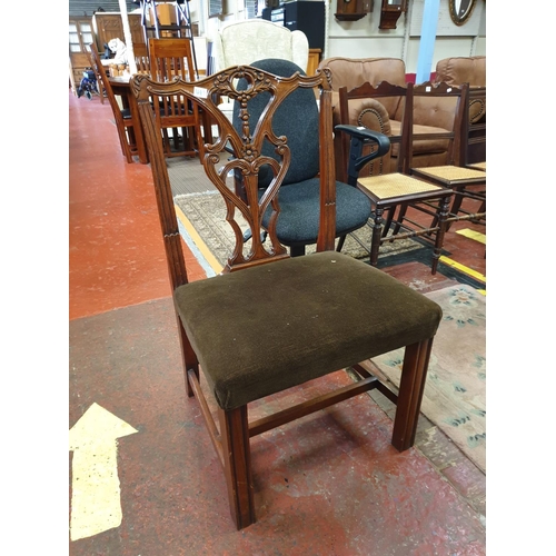 487 - Wide Upholstered Seat Occasional Chair.