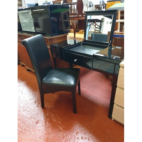 532 - Black Gloss Effect Single Drawer Dressing Table with Lift Lid Centre and Leather Effect Chair.