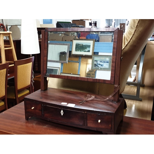 540 - Gentleman's Georgian Mahogany Three Drawer Vanity Mirror.