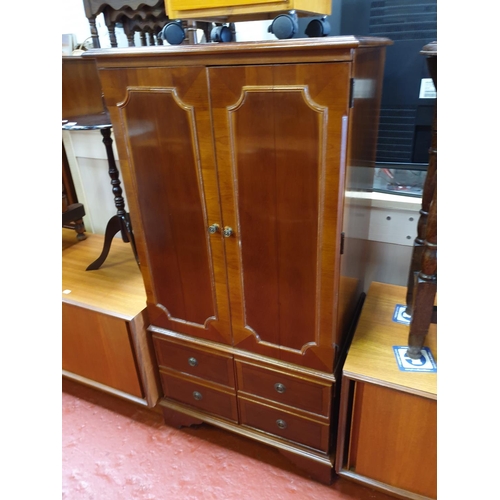 578 - Yew HiFi Cabinet with Bifold Doors over Two Cupboards.