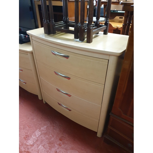 592 - Bow Fronted Modern Beech 4 Drawer Chest of Drawers.