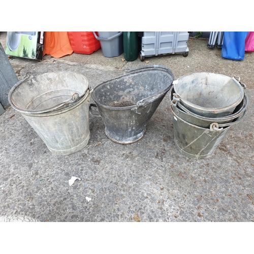 624 - Quantity of Metal Fire Buckets & Coal Scuttle.