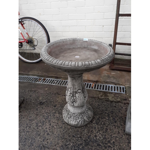 683 - Concrete Garden Bird Bath.