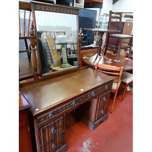 566 - Vintage Oak Linen Fold Single Mirror Dressing Table.