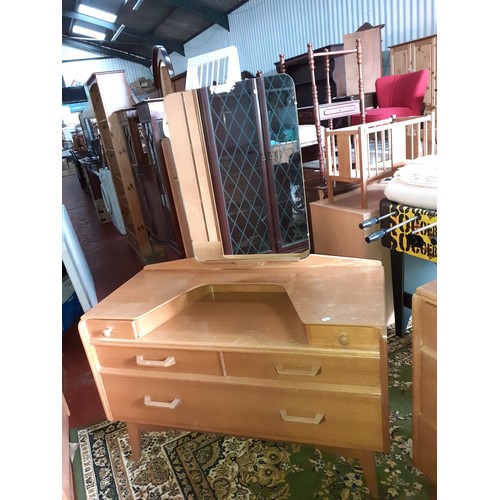 524 - G-Plan Dressing Table with Two over Two over Three Drawers and Single Mirror.