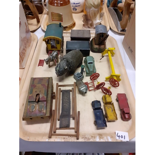 401 - Tray of Vintage Toys - Gypsy Caravan, Tin Plate Tank, Clockwork Bear etc.