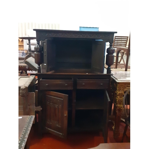 540 - Vintage Dark Oak Court Cupboard with Double over Double Cupboard and Two Drawers.