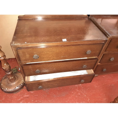 516 - Oak 3 Drawer Chest of Drawers.