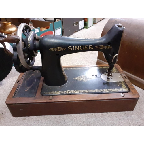 95 - Vintage Singer Sewing Machine in Oak Case.