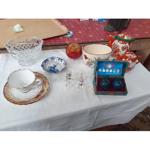 364 - Tray of Oriental China, Chinese Medicine Balls, Delfts Hand Painted Dish etc.