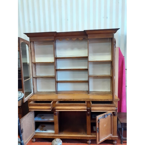 622 - Large Oak Glazed Top Dog Kennel Dresser with 2 Glazed Doors to Top with Plate Rack.