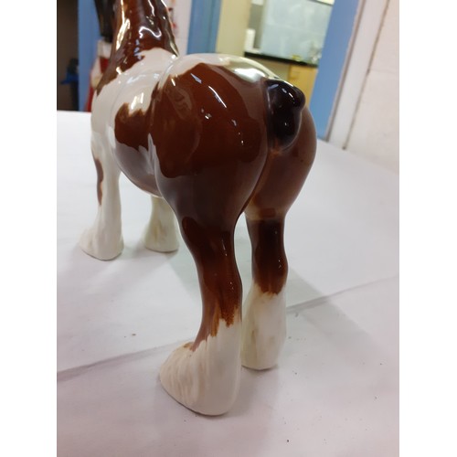 413 - Beswick Brown & White Skewbald Shire Horse Figure (A/F) Model no 818.