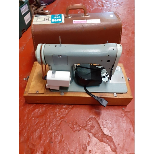 119 - Vintage Alfa 70 Sewing Machine in Original Case - working