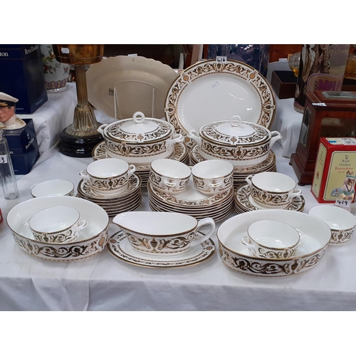 416 - Large 8 Place Setting of Royal Worcester 