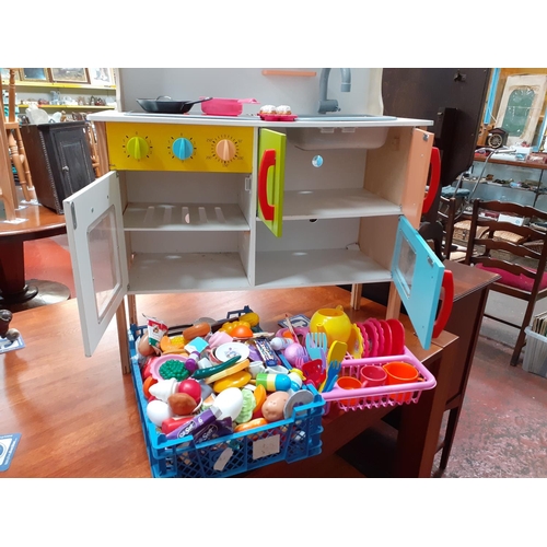 146A - Children's Toy Kitchen with Working Hob Lights and Large Quantity of Utensils, Artificial Foods & Pa... 