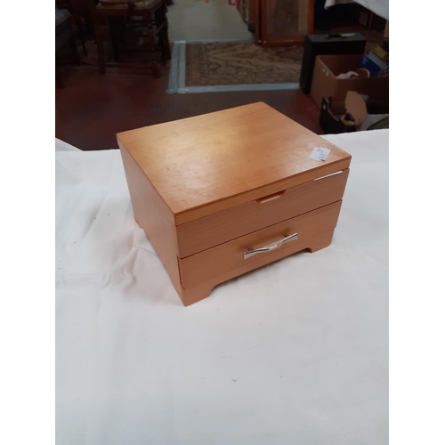 211 - Small Beech Jewellery Box.