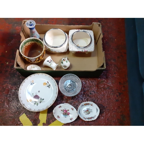 8 - Box of Jardinieres, Bowls etc to Include Alfred Meakin, Wedgwood, Royal Winton & Delft.