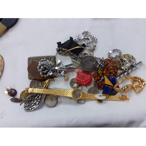 253 - Selection of Costume Jewellery to Include Necklaces along with Beaded Purse, Clutch Bag etc.