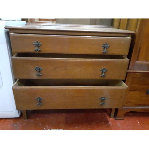 523 - Oak Three Drawer Chest of Drawers - 82cm high x 90cm wide x 43cm deep.