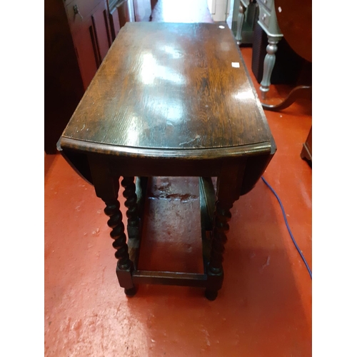 583 - Solid Oak Vintage Drop Leaf Table with Barley Twist Legs - Approx 3ft across.