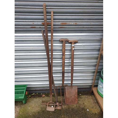 630 - Assorted Wooden Handled Tools to Include Spade, Fork etc.