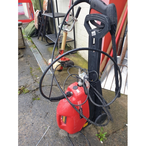 633 - Champion CPW1600 Pressure Washer.