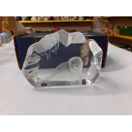 371 - Boxed Royal Krona Crystal Glass Paperweight of Etched Baby Seal.