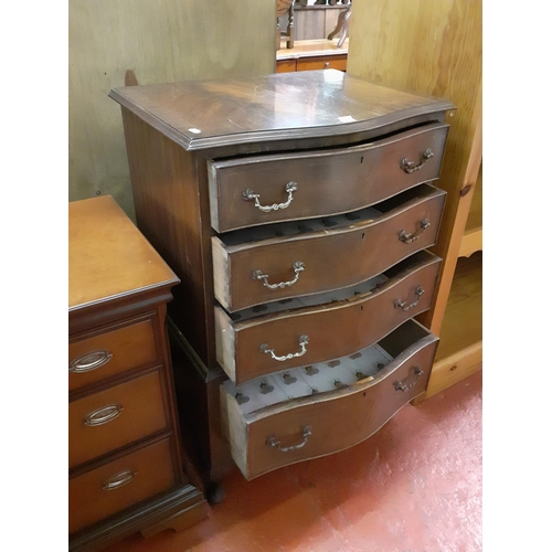 611 - Serpentine Front Mahogany Four Drawer Chest of Drawers - approx 1m tall x 65cm wide x 49cm deep.