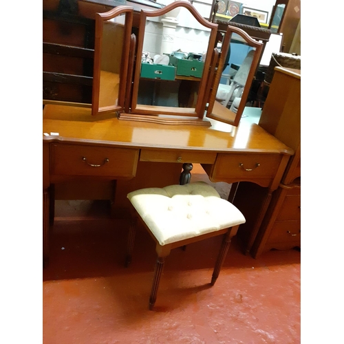 625 - Yew Silentnight Dressing Table with Three Drawers, Triple Mirror & Stool.