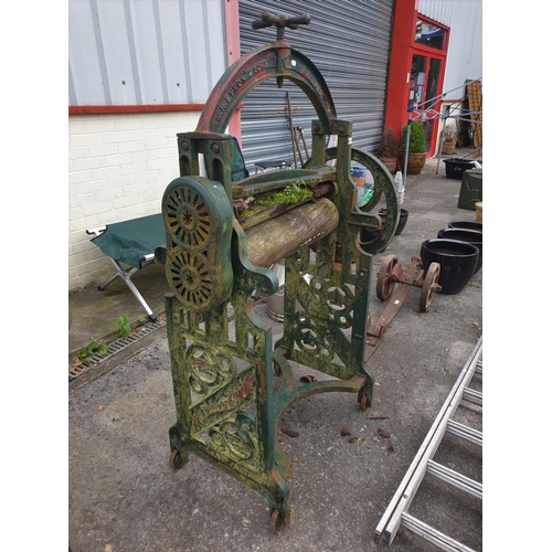 667 - W R Eynon & Sons of Fishguard Vintage Heavy Cast Mangle - one roller has disintegrated.