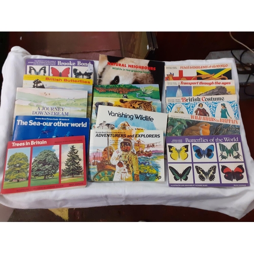 267 - 15 Brooke Bond Collectors Card Albums.