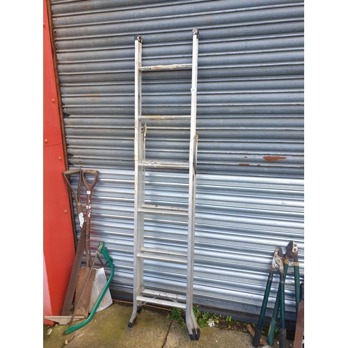 641 - Aluminium Extending Loft Ladder.