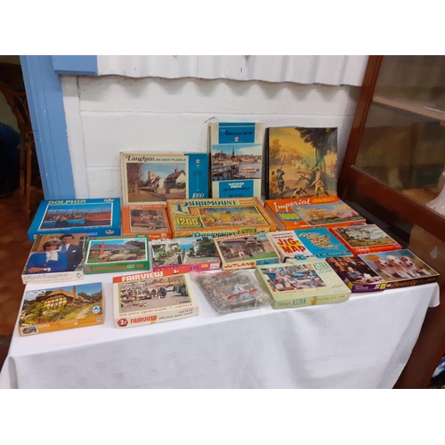 73 - Large Selection of Vintage Jigsaw Puzzles.