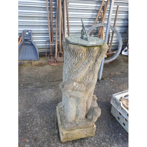 668 - Concrete Tree Stump Base with Sundial Top - approx 70cm tall.