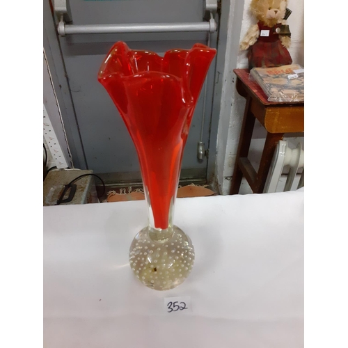 352 - Mid Century Red Controlled Bubble Bud Vase Height c.16cm (c.10.25”).